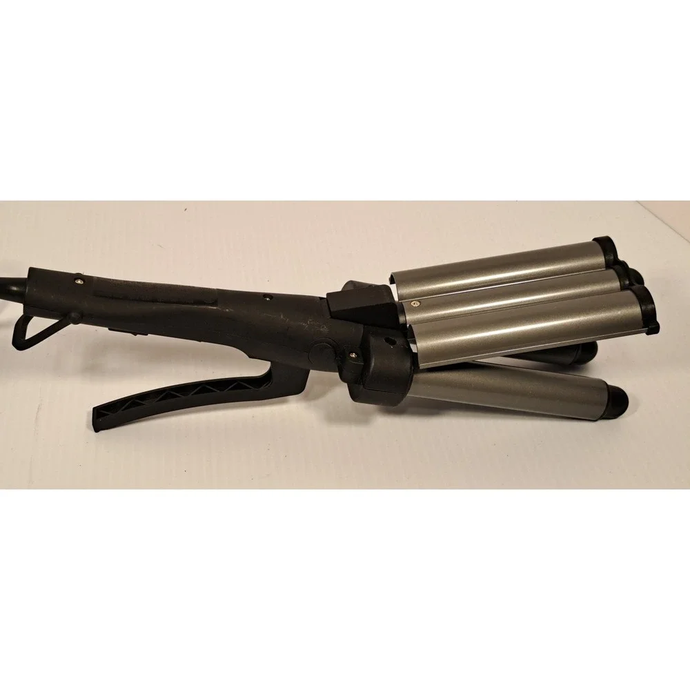 Revlon RV084 Three Barrel Jumbo Ceramic Hair Waver Black Silver Deep Waves